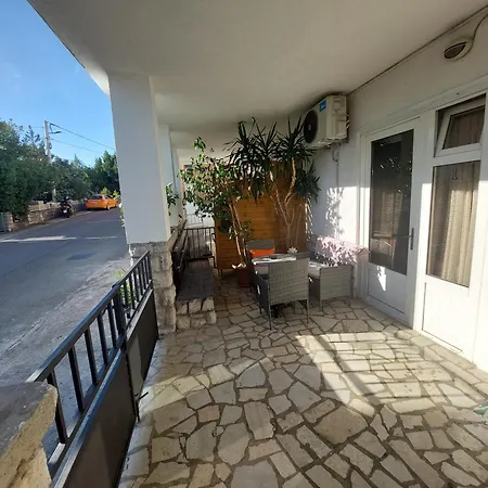 Loredana Apartment
