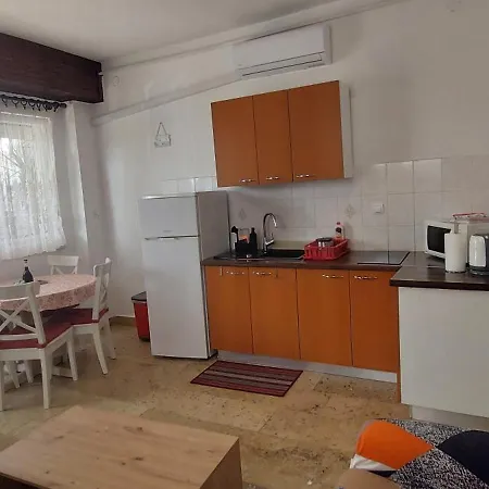 Loredana Apartment